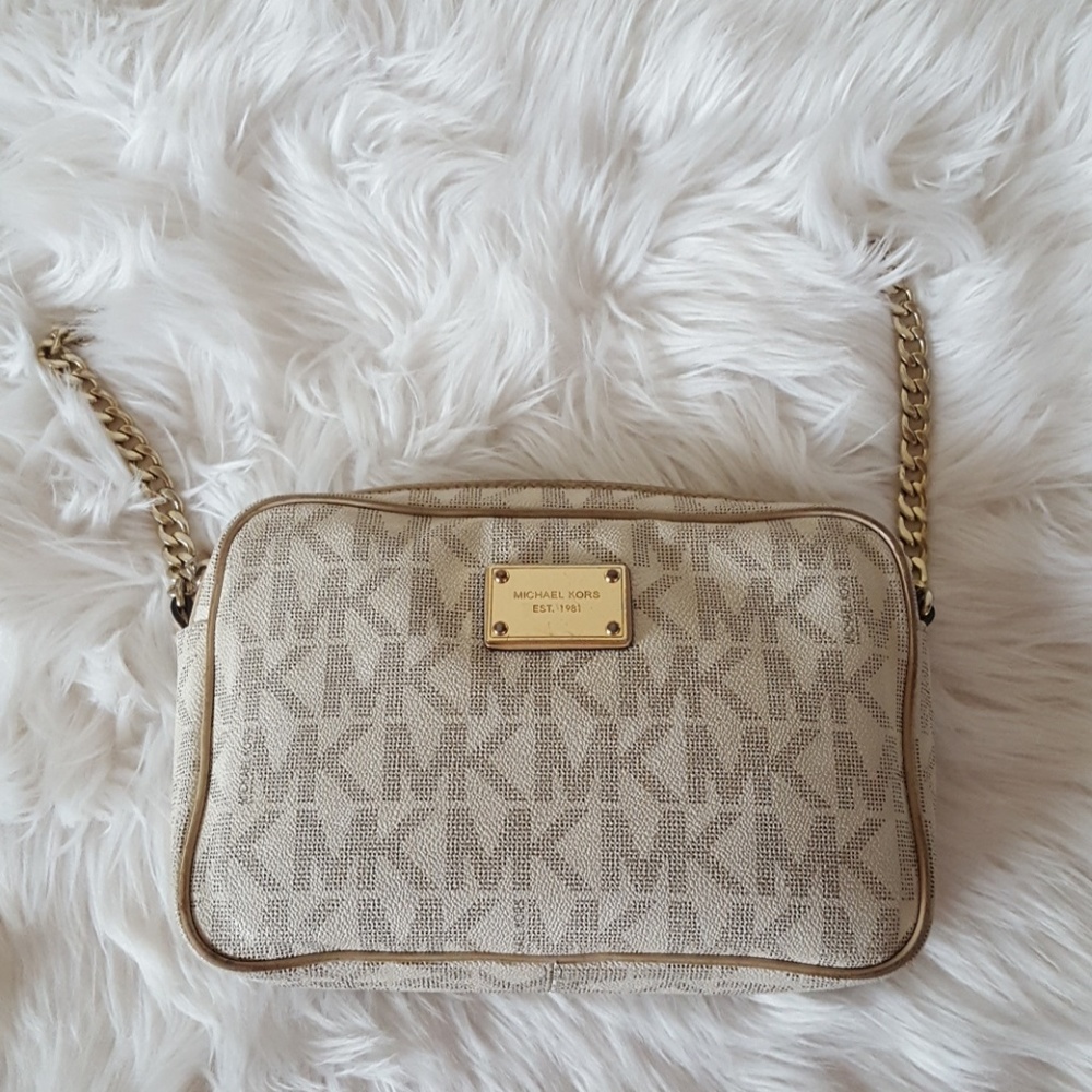 Michael Kors purse